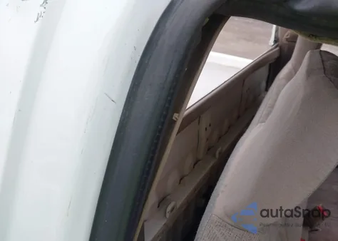 2001 Toyota Tacoma из США, поврежденный, VIN 5TEPM62N81Z723613